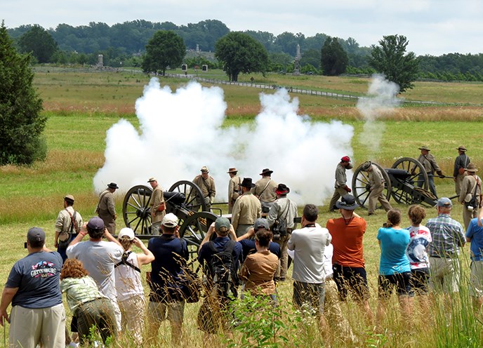LIVING HISTORY AT THE GETTYSBURG